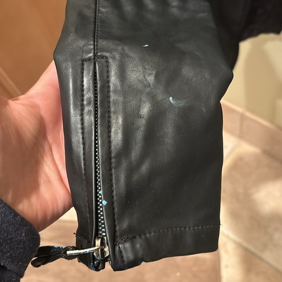 BlankNYC woman's small leather coat - Picture 15 of 16